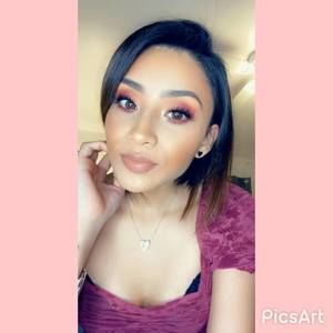 Meet your Posher, Estefania